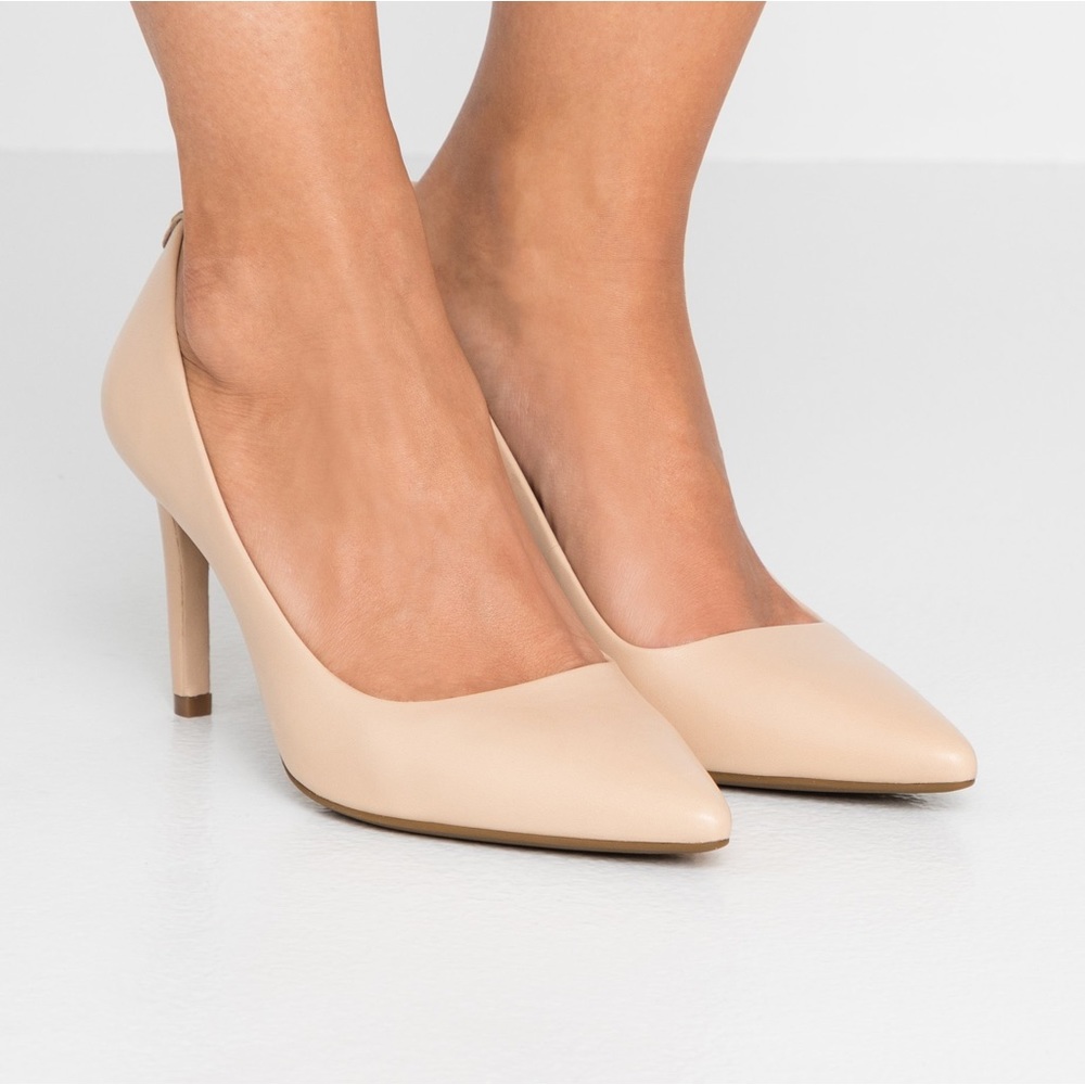 Nude Michael Kors Pumps Heels